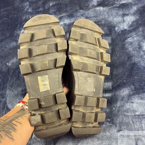 Urban Outfitters Chunky Sandals Women’s 8 Y2K Big Strap Witchy Wednesday Gothy - Picture 6 of 7